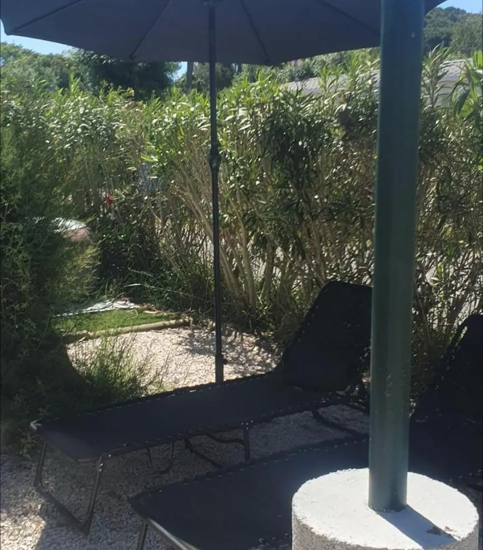 Mobil-Home Grand Confort Hyeres 0*,